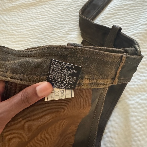 Harley-Davidson Brown Leather Detail - Picture 9 of 13